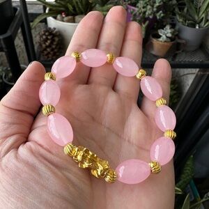 🚫SOLD🚫 Pink Oval Glass Bead Bracelet with Gold Pixiu